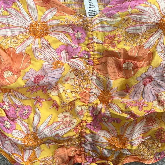 H&M floral top - Picture 2 of 5